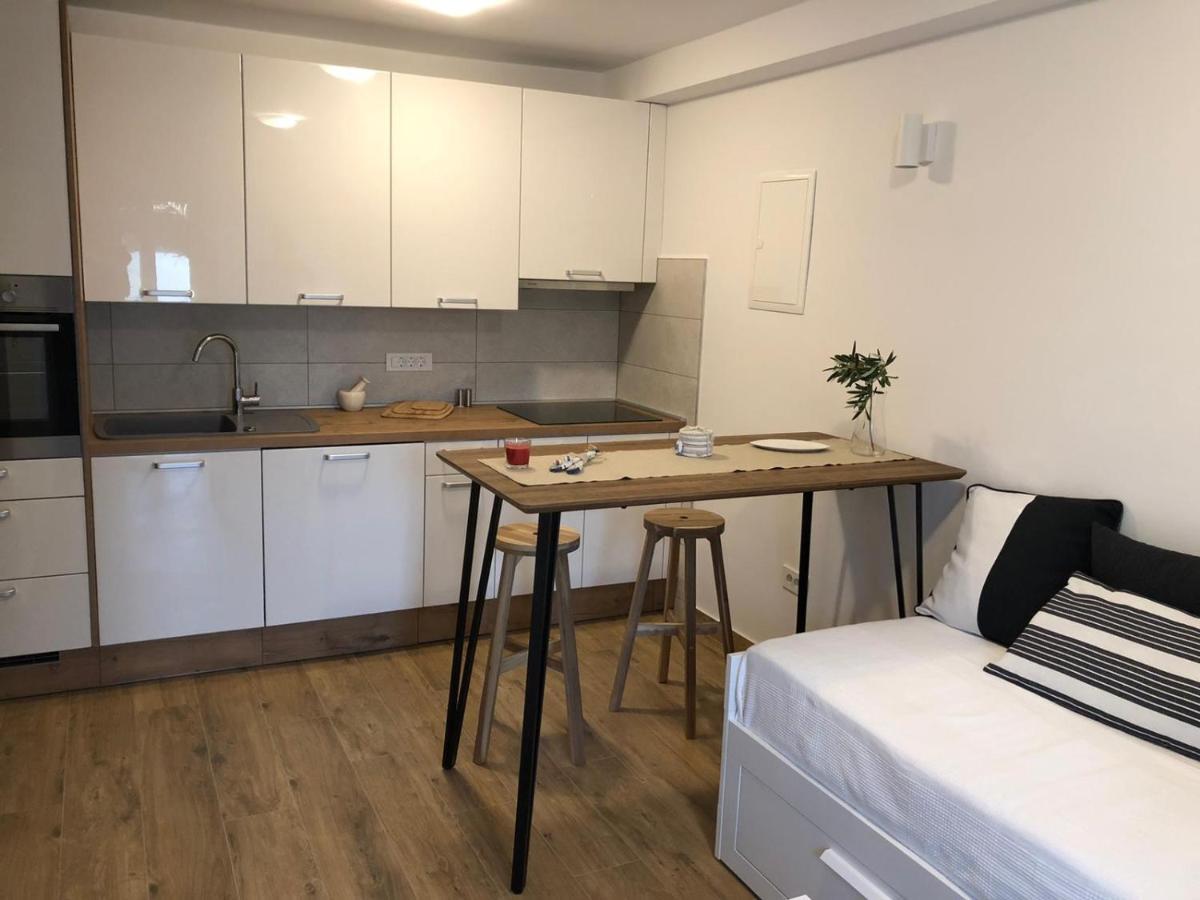 Apartmani カリ エクステリア 写真