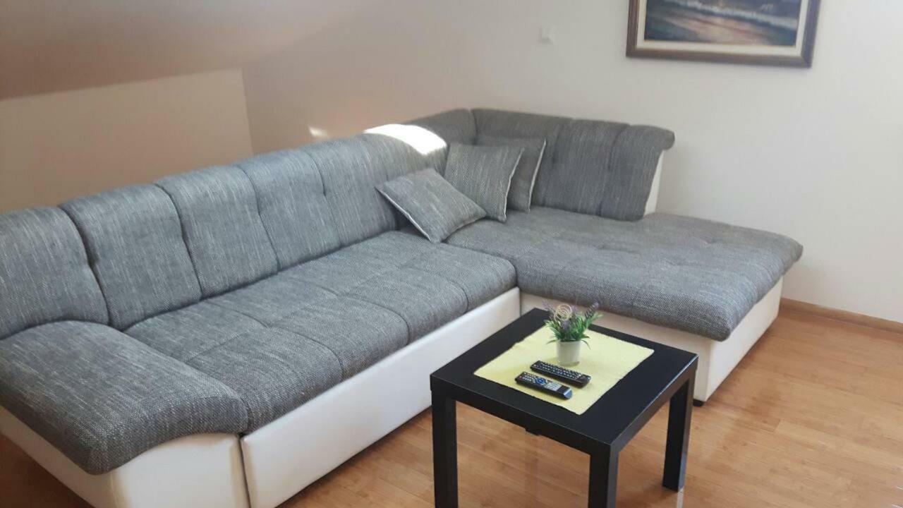 Apartmani カリ エクステリア 写真